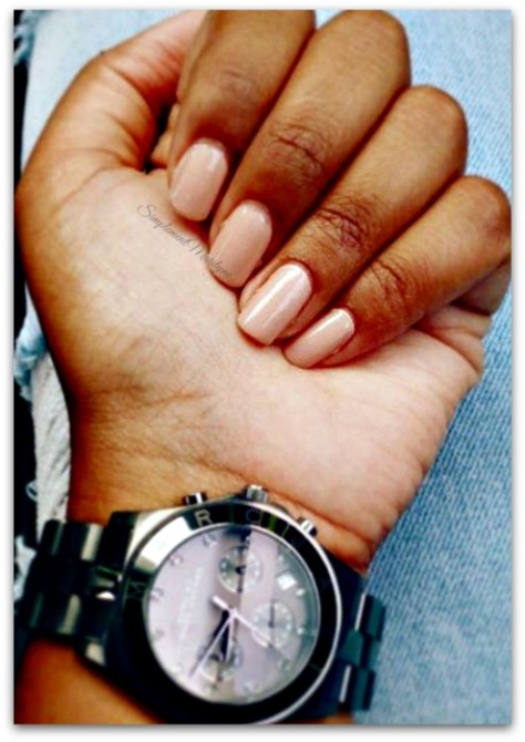opi samoan sand vernis à ongles nail lacquer nude montre swatch simplement marilyne
